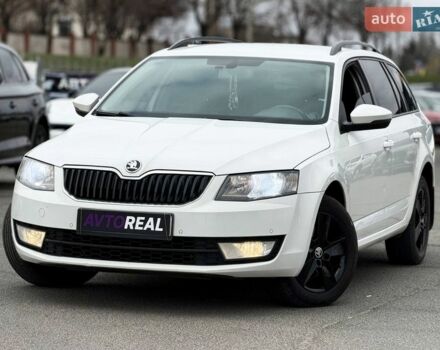 Белый Шкода Октавия, объемом двигателя 1.97 л и пробегом 220 тыс. км за 12300 $, фото 1 на Automoto.ua