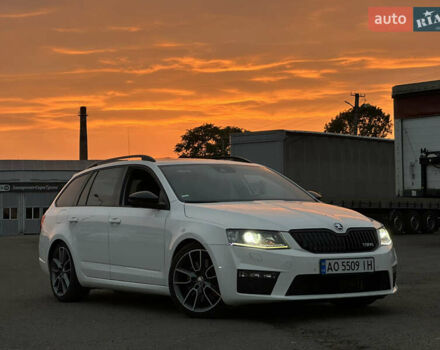 Белый Шкода Октавия, объемом двигателя 1.97 л и пробегом 193 тыс. км за 11000 $, фото 1 на Automoto.ua