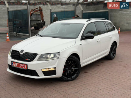 Белый Шкода Октавия, объемом двигателя 2 л и пробегом 230 тыс. км за 15300 $, фото 1 на Automoto.ua