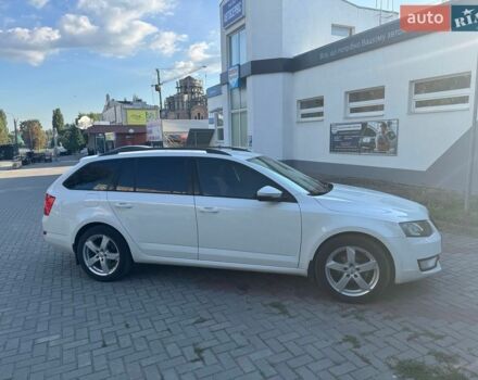 Белый Шкода Октавия, объемом двигателя 1.6 л и пробегом 317 тыс. км за 10500 $, фото 1 на Automoto.ua