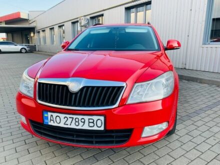 Шкода Октавия 2014 в Мукачеве на Automoto.ua Белый Шкода Октавия, объемом двигателя 1.6 л и пробегом 274 тыс. км за 6550 $, фото 1 на Automoto.ua