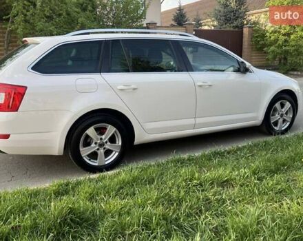 Білий Шкода Октавія, об'ємом двигуна 1.6 л та пробігом 260 тис. км за 12000 $, фото 1 на Automoto.ua