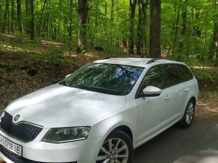 Шкода Октавия 2014 в Мукачеве на Automoto.ua Белый Шкода Октавия, объемом двигателя 1.6 л и пробегом 310 тыс. км за 9399 $, фото 1 на Automoto.ua