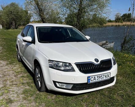 Білий Шкода Октавія, об'ємом двигуна 1.2 л та пробігом 178 тис. км за 9850 $, фото 1 на Automoto.ua