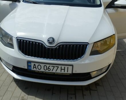 Белый Шкода Октавия, объемом двигателя 1.6 л и пробегом 332 тыс. км за 8400 $, фото 1 на Automoto.ua