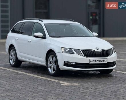 Білий Шкода Октавія, об'ємом двигуна 1.97 л та пробігом 259 тис. км за 10999 $, фото 1 на Automoto.ua
