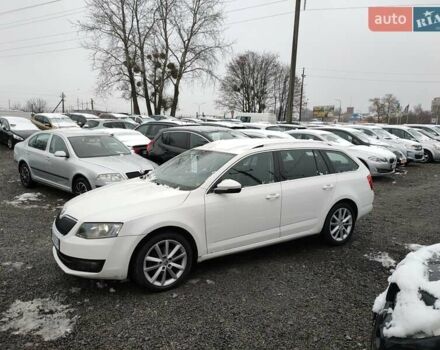 Белый Шкода Октавия, объемом двигателя 1.97 л и пробегом 241 тыс. км за 10999 $, фото 1 на Automoto.ua