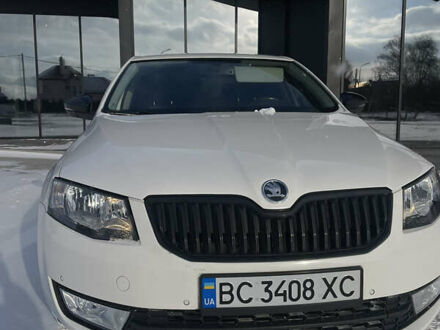 Белый Шкода Октавия, объемом двигателя 1.6 л и пробегом 264 тыс. км за 9500 $, фото 1 на Automoto.ua