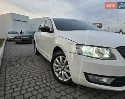 Белый Шкода Октавия, объемом двигателя 1.6 л и пробегом 263 тыс. км за 1090 $, фото 1 на Automoto.ua