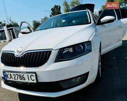 Белый Шкода Октавия, объемом двигателя 1.97 л и пробегом 229 тыс. км за 11500 $, фото 1 на Automoto.ua