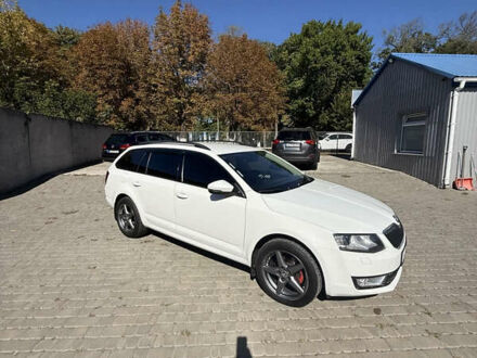 Белый Шкода Октавия, объемом двигателя 1.97 л и пробегом 235 тыс. км за 11900 $, фото 1 на Automoto.ua