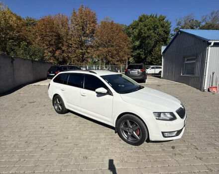 Белый Шкода Октавия, объемом двигателя 1.97 л и пробегом 235 тыс. км за 11900 $, фото 1 на Automoto.ua