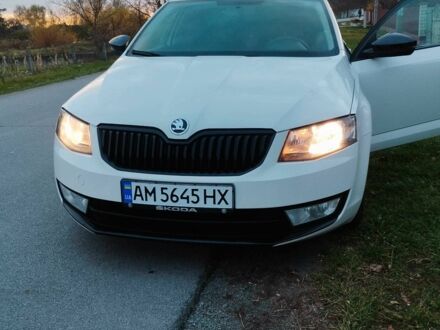 Білий Шкода Октавія, об'ємом двигуна 1.6 л та пробігом 300 тис. км за 9700 $, фото 1 на Automoto.ua