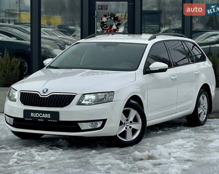 Белый Шкода Октавия, объемом двигателя 1.2 л и пробегом 260 тыс. км за 8499 $, фото 1 на Automoto.ua