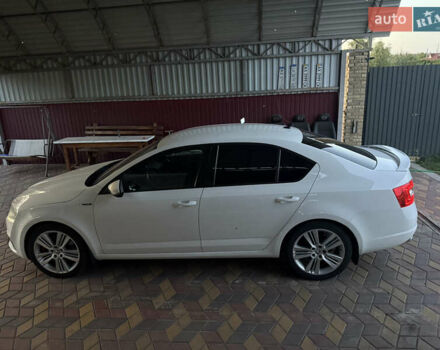 Білий Шкода Октавія, об'ємом двигуна 1.97 л та пробігом 210 тис. км за 18500 $, фото 1 на Automoto.ua