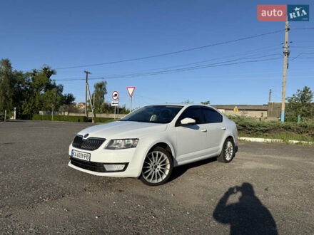 Шкода Октавія 2014 у Києві на Automoto.ua Білий Шкода Октавія, об'ємом двигуна 1.4 л та пробігом 165 тис. км за 10500 $, фото 1 на Automoto.ua
