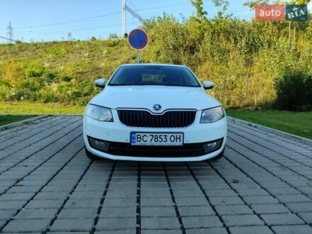 Шкода Октавия 2015 в Львове на Automoto.ua Белый Шкода Октавия, объемом двигателя 1.97 л и пробегом 268 тыс. км за 17000 $, фото 1 на Automoto.ua