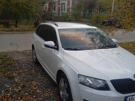 Шкода Октавия 2015 в Гайсине на Automoto.ua Белый Шкода Октавия, объемом двигателя 0 л и пробегом 249 тыс. км за 250 $, фото 1 на Automoto.ua