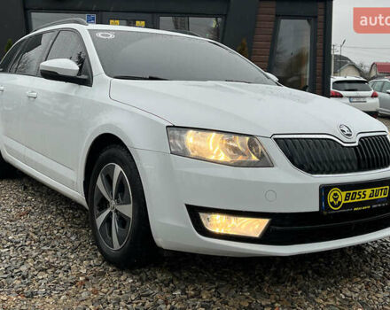 Білий Шкода Октавія, об'ємом двигуна 1.6 л та пробігом 260 тис. км за 10999 $, фото 1 на Automoto.ua