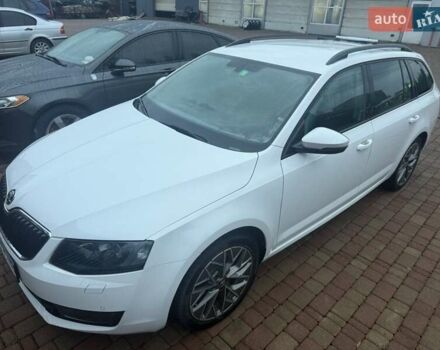 Белый Шкода Октавия, объемом двигателя 1.97 л и пробегом 300 тыс. км за 12500 $, фото 1 на Automoto.ua