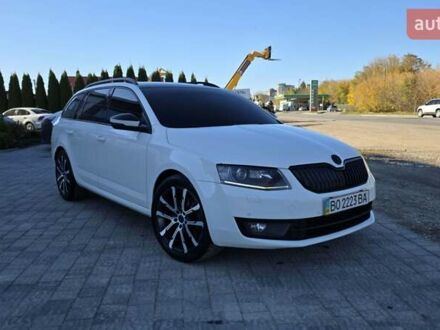 Білий Шкода Октавія, об'ємом двигуна 2 л та пробігом 230 тис. км за 12300 $, фото 1 на Automoto.ua