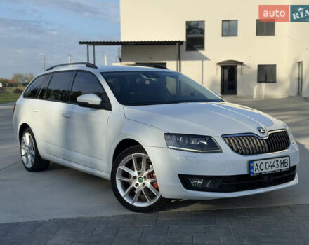 Білий Шкода Октавія, об'ємом двигуна 1.97 л та пробігом 225 тис. км за 12600 $, фото 1 на Automoto.ua