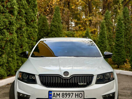 Шкода Октавия 2015 в Киеве на Automoto.ua Белый Шкода Октавия, объемом двигателя 2 л и пробегом 297 тыс. км за 12000 $, фото 1 на Automoto.ua