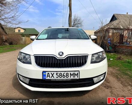 Белый Шкода Октавия, объемом двигателя 1.6 л и пробегом 262 тыс. км за 10000 $, фото 1 на Automoto.ua