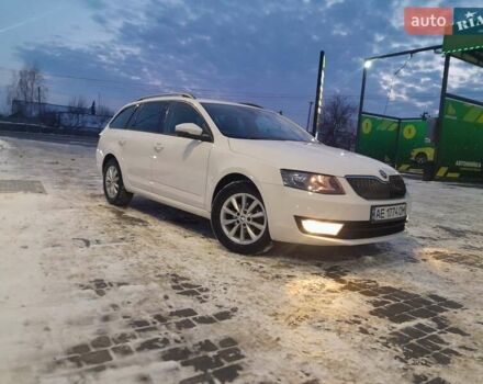 Белый Шкода Октавия, объемом двигателя 1.6 л и пробегом 277 тыс. км за 10999 $, фото 1 на Automoto.ua