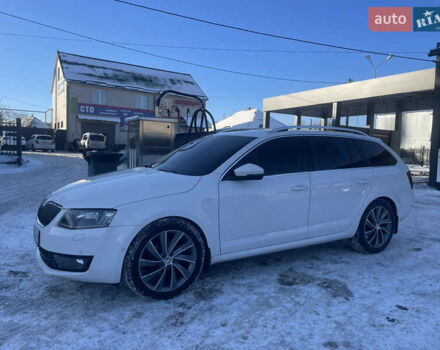 Белый Шкода Октавия, объемом двигателя 2 л и пробегом 285 тыс. км за 13900 $, фото 1 на Automoto.ua