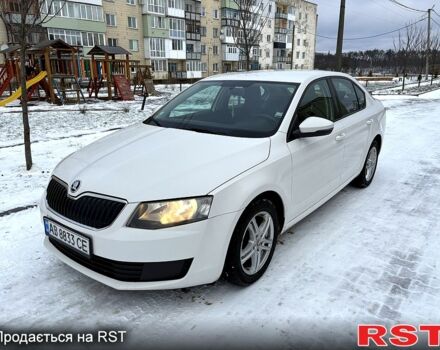 Белый Шкода Октавия, объемом двигателя 1.6 л и пробегом 25300 тыс. км за 8800 $, фото 1 на Automoto.ua