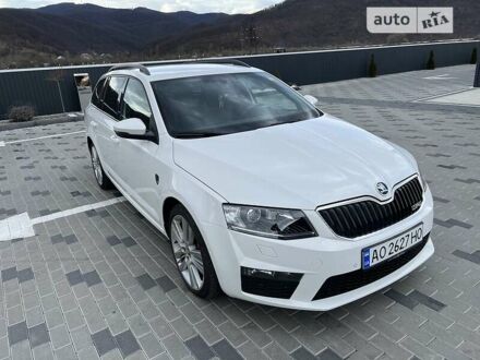 Шкода Октавия 2015 в Хусте на Automoto.ua Белый Шкода Октавия, объемом двигателя 2 л и пробегом 287 тыс. км за 14999 $, фото 1 на Automoto.ua