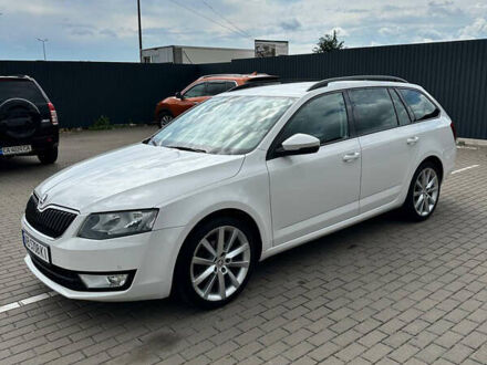 Белый Шкода Октавия, объемом двигателя 1.6 л и пробегом 278 тыс. км за 10900 $, фото 1 на Automoto.ua