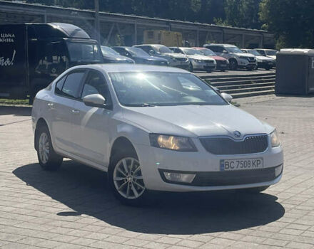 Білий Шкода Октавія, об'ємом двигуна 1.62 л та пробігом 325 тис. км за 10300 $, фото 1 на Automoto.ua