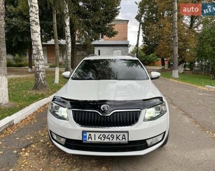 Білий Шкода Октавія, об'ємом двигуна 1.6 л та пробігом 245 тис. км за 9500 $, фото 1 на Automoto.ua