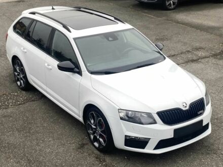 Белый Шкода Октавия, объемом двигателя 2 л и пробегом 74 тыс. км за 6000 $, фото 1 на Automoto.ua