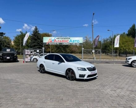 Білий Шкода Октавія, об'ємом двигуна 2 л та пробігом 221 тис. км за 14999 $, фото 1 на Automoto.ua