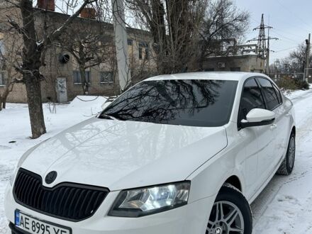 Белый Шкода Октавия, объемом двигателя 1.6 л и пробегом 222 тыс. км за 9500 $, фото 1 на Automoto.ua