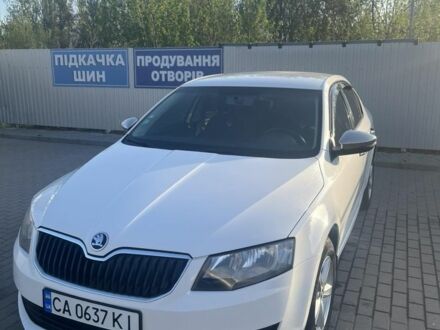Белый Шкода Октавия, объемом двигателя 1.6 л и пробегом 220 тыс. км за 11100 $, фото 1 на Automoto.ua