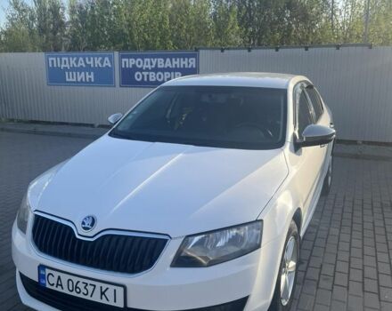 Білий Шкода Октавія, об'ємом двигуна 1.6 л та пробігом 220 тис. км за 11100 $, фото 1 на Automoto.ua