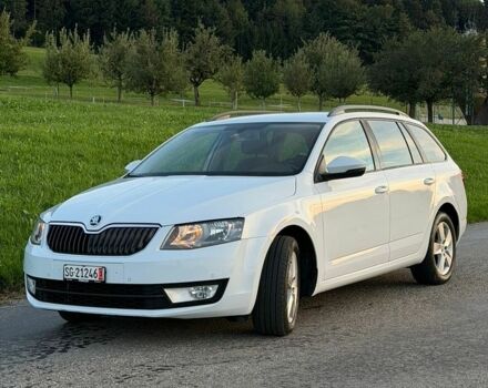Белый Шкода Октавия, объемом двигателя 1.8 л и пробегом 246 тыс. км за 9980 $, фото 1 на Automoto.ua