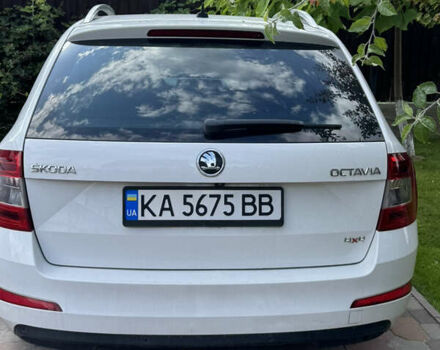 Белый Шкода Октавия, объемом двигателя 1.97 л и пробегом 278 тыс. км за 15000 $, фото 1 на Automoto.ua