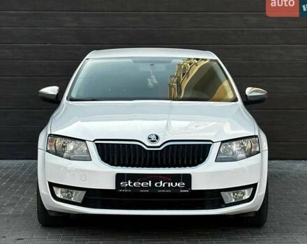 Белый Шкода Октавия, объемом двигателя 1.6 л и пробегом 268 тыс. км за 10999 $, фото 1 на Automoto.ua