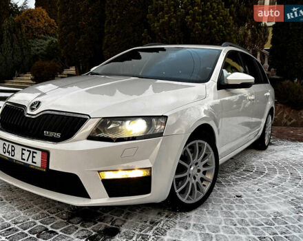 Белый Шкода Октавия, объемом двигателя 2 л и пробегом 255 тыс. км за 13900 $, фото 1 на Automoto.ua