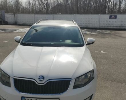 Белый Шкода Октавия, объемом двигателя 2 л и пробегом 211 тыс. км за 12000 $, фото 1 на Automoto.ua