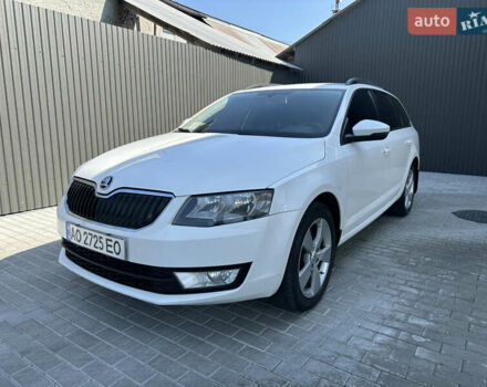 Белый Шкода Октавия, объемом двигателя 1.98 л и пробегом 300 тыс. км за 12300 $, фото 1 на Automoto.ua