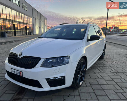 Белый Шкода Октавия, объемом двигателя 2 л и пробегом 227 тыс. км за 15900 $, фото 1 на Automoto.ua
