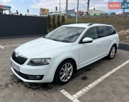 Белый Шкода Октавия, объемом двигателя 1.6 л и пробегом 275 тыс. км за 11200 $, фото 1 на Automoto.ua