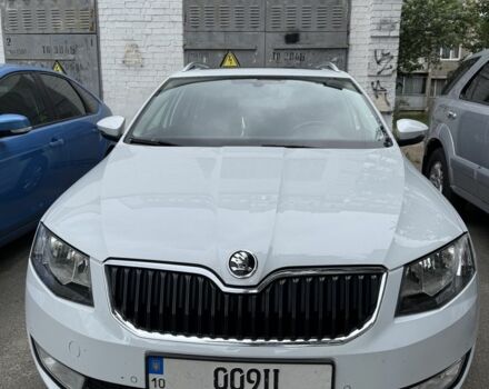 Белый Шкода Октавия, объемом двигателя 1.6 л и пробегом 221 тыс. км за 10900 $, фото 1 на Automoto.ua