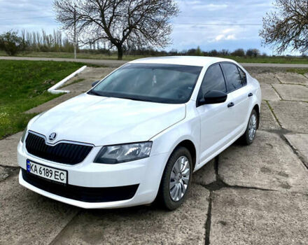 Белый Шкода Октавия, объемом двигателя 1.4 л и пробегом 174 тыс. км за 9500 $, фото 1 на Automoto.ua